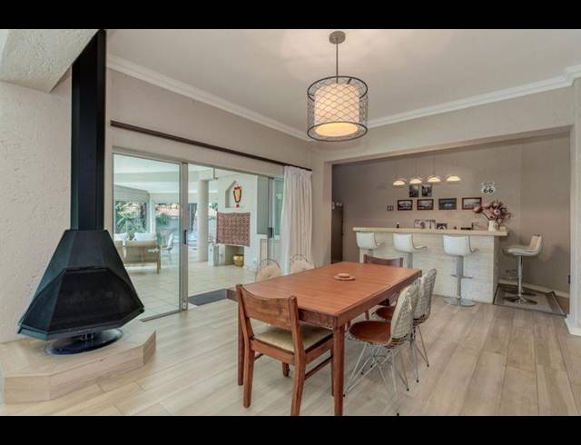 5 BEDROOM HOUSE FOR SALE IN FOURWAYS GARDENS